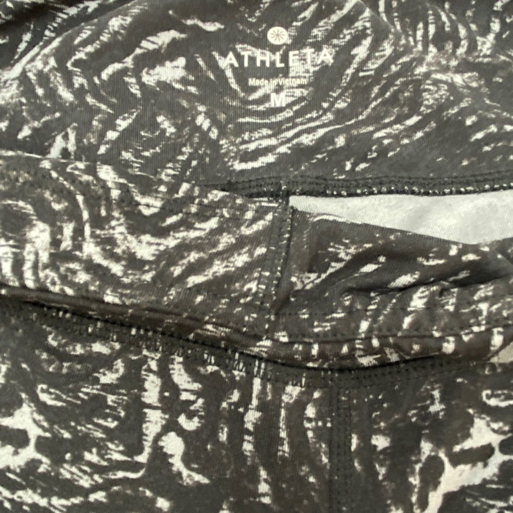 ATHLETA Leggings - Black & Gray Abstract Pattern - Picture 8 of 16